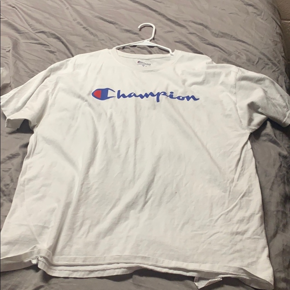 Champion Tee shirt
